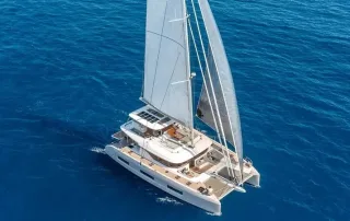 Lagoon 60 6