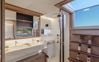 Lagoon Sixty 5 7