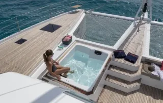 Alegria 67 Fountaine Pajot 45