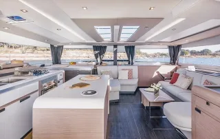 Fountaine Pajot Aura 51 22